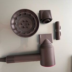 Dyson hairdryer. Used twice. Excellent condition